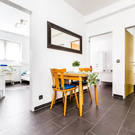 Апартаменты Messewohnung Buchforst